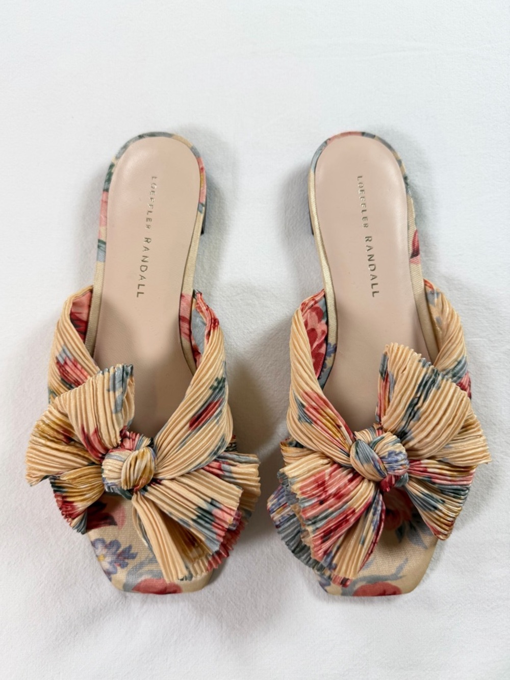 Loeffler Randall Daphne Floral Pleated Bow Flat Sandals Size 7 EUC - Picture 5 of 9